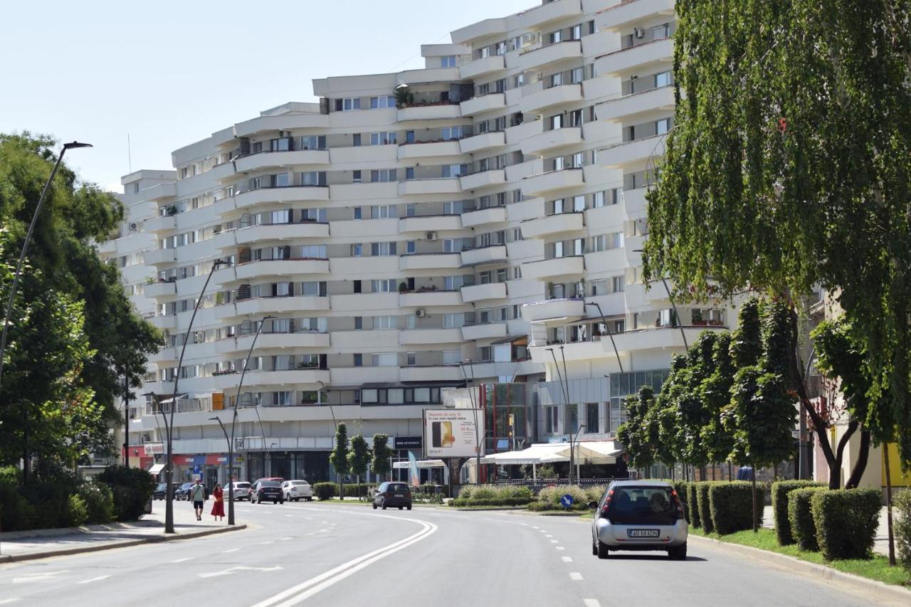 Studio Panoramic With Balcony And Parcul Unirii View Алба Юлия Екстериор снимка
