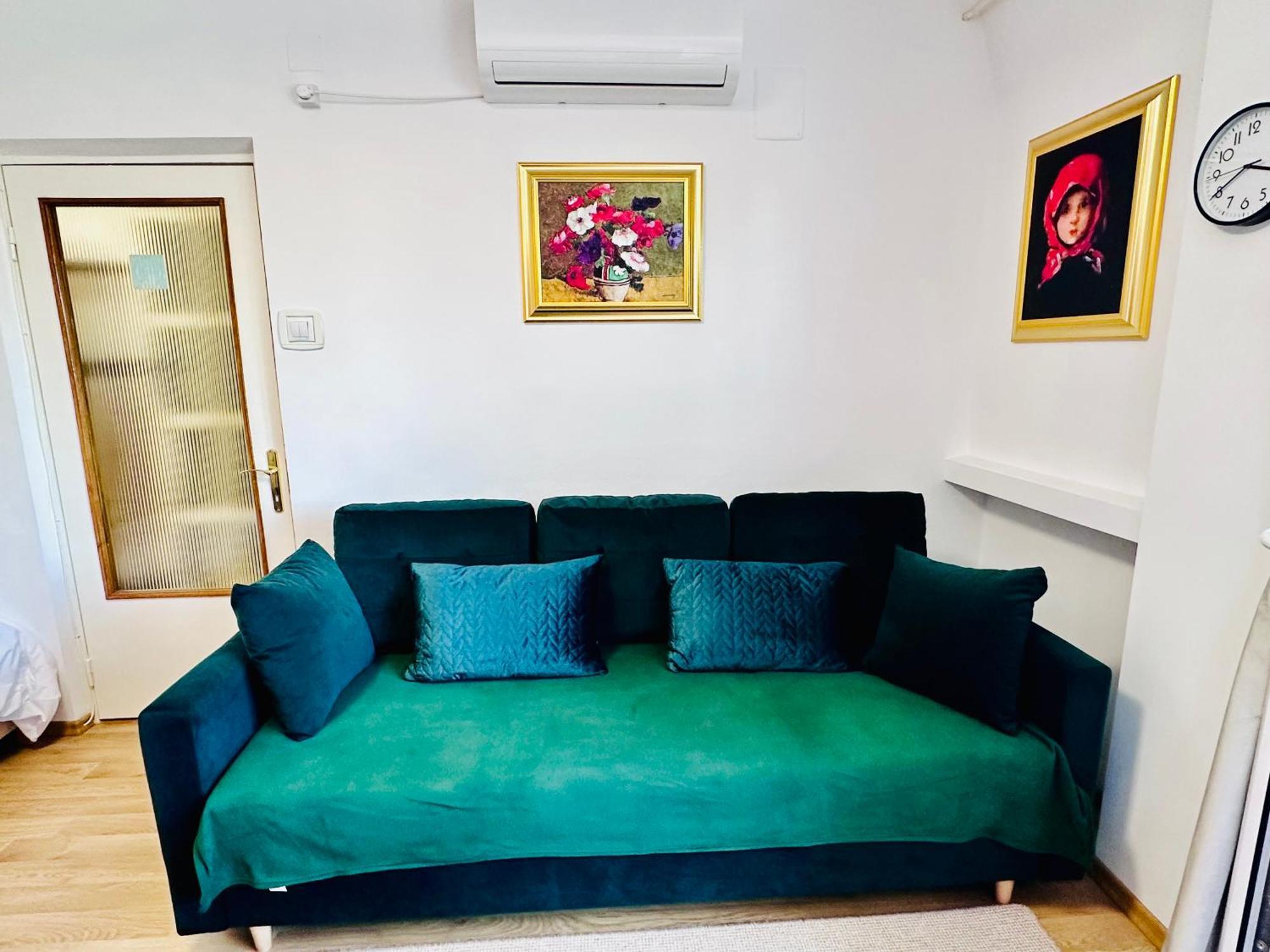 Studio Panoramic With Balcony And Parcul Unirii View Алба Юлия Екстериор снимка